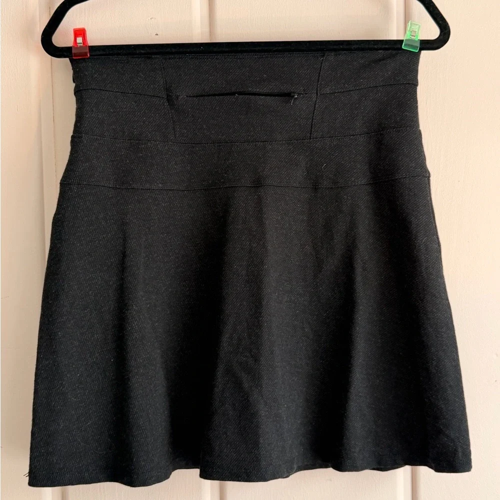 Athleta ponte twill Classic Black Skirt in charcoal sz6